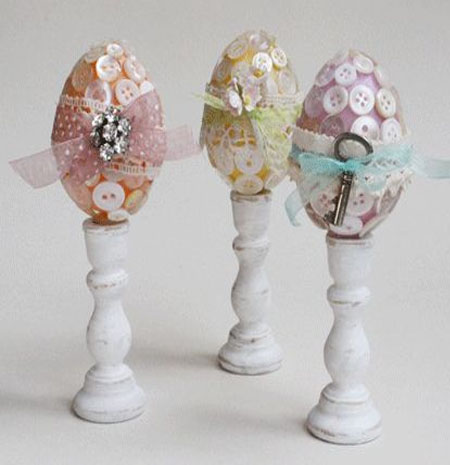 Button eggs decoration