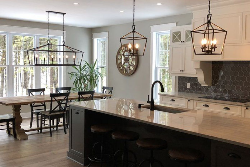 Pendant Lights in Farmhouse Style