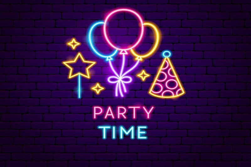 Have fun with personalised neon sign - Birthday Party Ideas For Teen Girls
