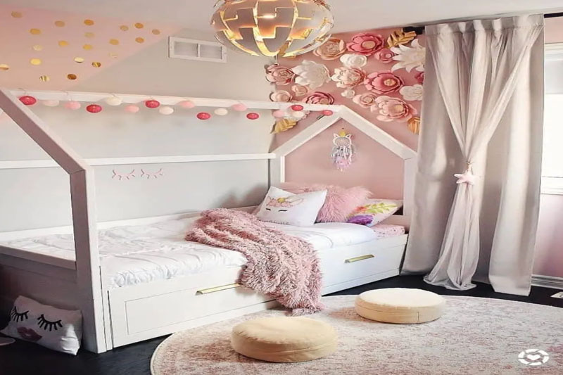 Flowery Designs Toddler girl bedroom